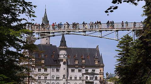 Auf der Marienbr&uuml;cke gegen&uuml;ber Schloss Neuschwanstein hatte der T&auml;ter seine beiden Opfer kennengelernt. (Archivbild)