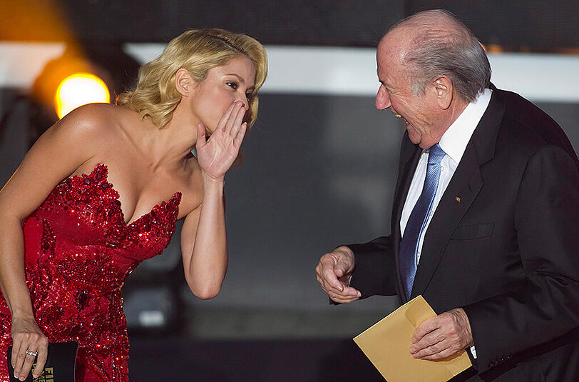 Späßle gemacht: FIFA-Boss Joseph Blatter und Popstar Shakira.