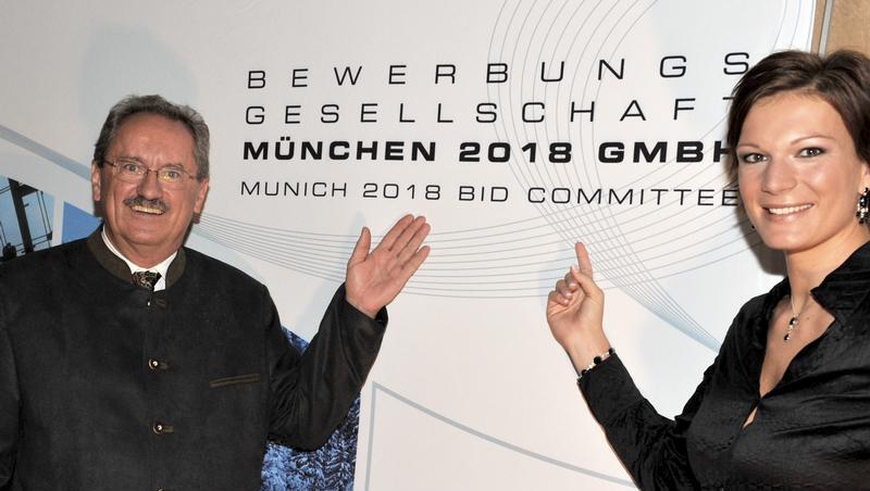 Auch OB Christian Ude und Ski-Star Maria Riesch werben für ein Öko-Olympia an der Isar. Auch OB Christian Ude und Ski-Star Maria Riesch werben für ein Öko-Olympia an der Isar.