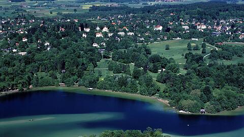 Die Roseninsel im Starnberger See aus der Vogelperspektive