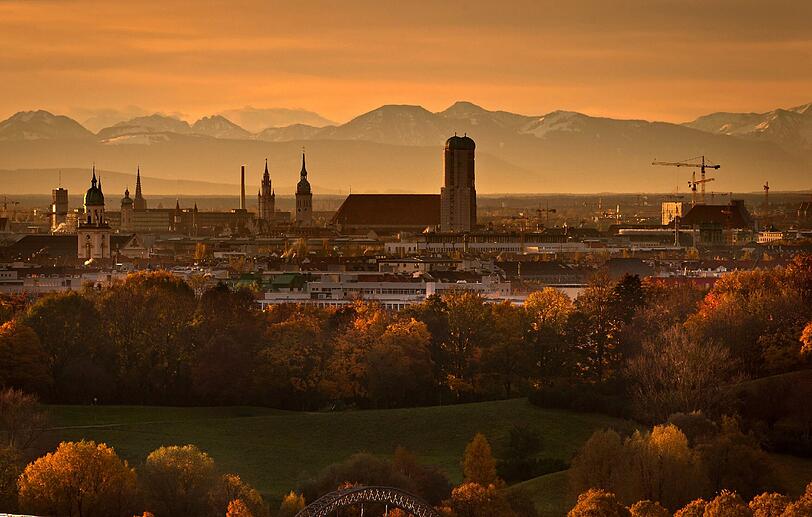 Wunderschöne Aufnahmen vom herbstlichen München - Klicken und genießen!