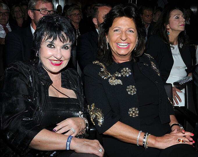 Uschi Ackermann (Witwe von Gerd Käfer) und Babette Albrecht (Aldi-Witwe)