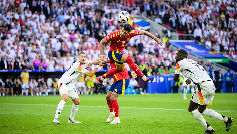 Köpfte Deutschland aus der Heim-Europameisterschaft: Spaniens Mikel Merino.