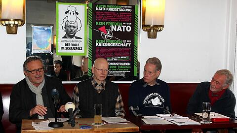 Gegen die Siko (v.l.): Konstantin Wecker, Hans Georg Klee, Gerry Condon und Claus Schreer.