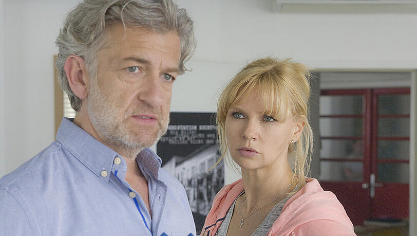 Dominic Raacke neben Veronica Ferres in "Das Glück der Anderen" Dominic Raacke neben Veronica Ferres in "Das Glück der Anderen"