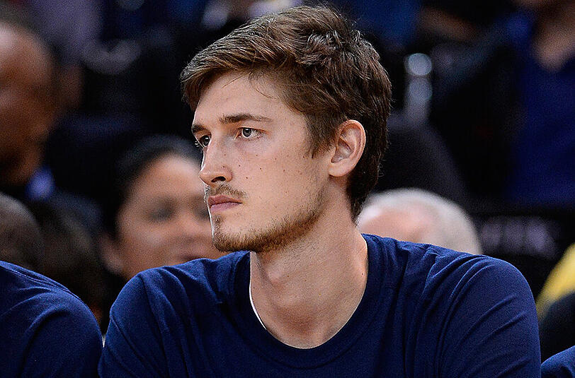 Nationalspieler Tibor Pleiß wartet bei den Utah Jazz noch auf den Durchbruch.