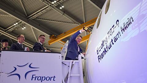 Hessens Ministerpräsident Boris Rhein (CDU) hat der Lufthansa weitere Unterstützung im Kampf gegen hohe Standortkosten zugesagt.