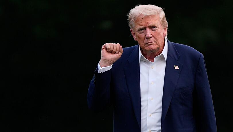 Trump kündigt Zölle auf indische Produkte an und stellt einen Bezug zu Russland her.