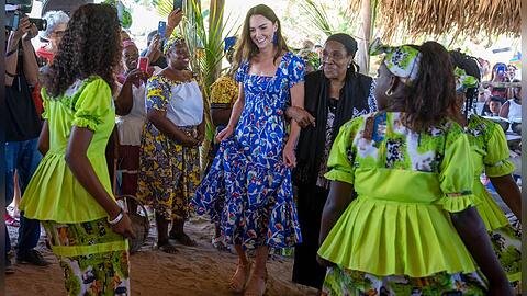 Herzogin Kate tanzt in Belize.