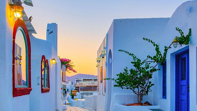 Eine der sch&ouml;nsten Inseln in Europa ist Santorin in der griechischen &Auml;g&auml;is.