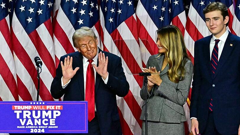 Donald Trump bei seiner Rede in Florida, bei der er seinen Wahlsieg verkündete - noch vor den offiziellen Ergebnissen.