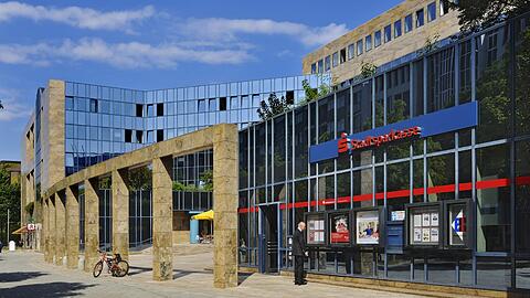 Das Stadtsparkasse-Verwaltungszentrum an der Ungererstraße.