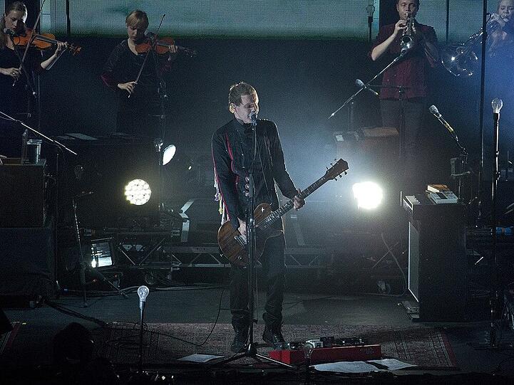 Sigur Rós-Sänger Jónsi Birgisson bei einem Auftritt in London