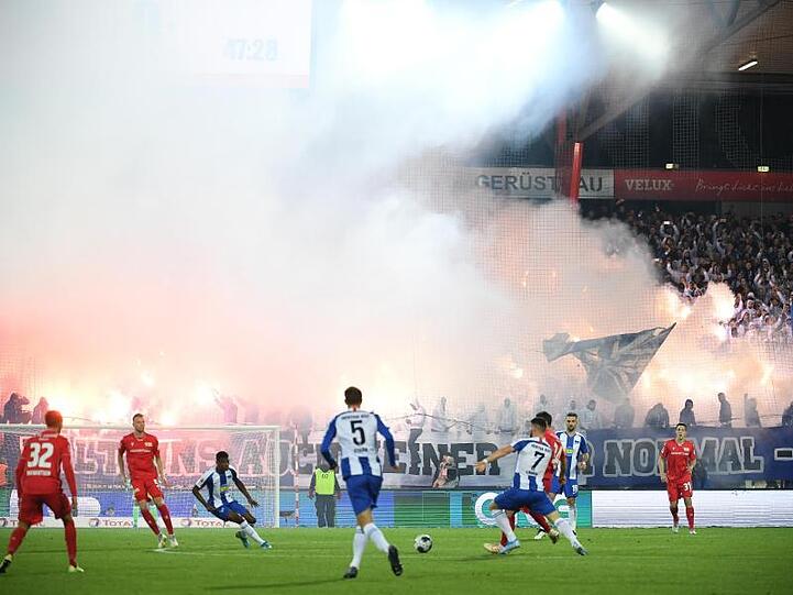 Im Hertha-Block brannte es lichterloh.