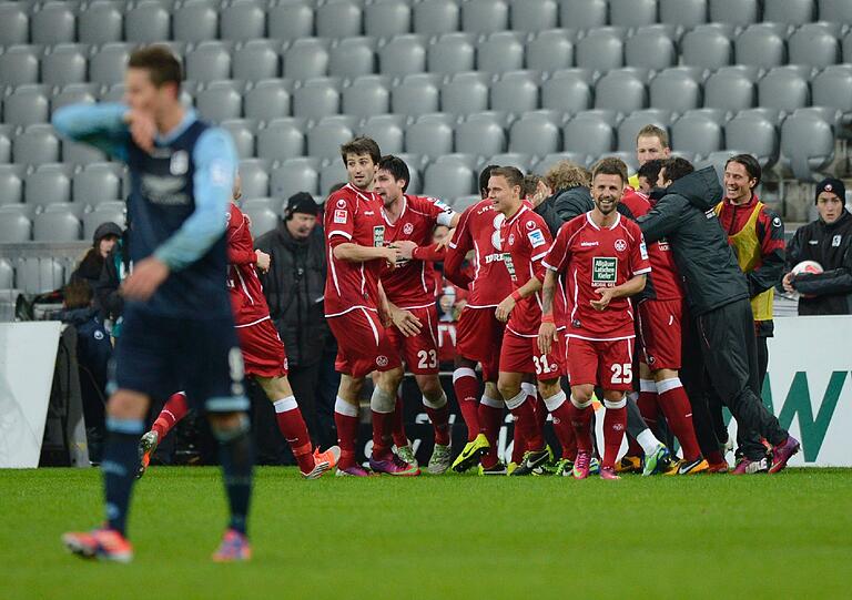 Auch nach der Winterpause machen die Löwen zu Hause da weiter, wo sie aufgehört haben. Daheim gegen den direkten Konkurrenten, den 1.FC Kaiserslautern, gibt's ein bitteres 0:1. Immerhin läuft es spielerisch wieder besser.