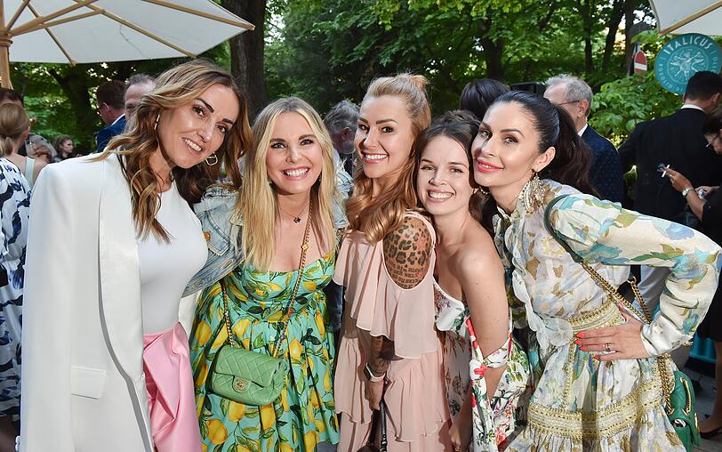 Melanie Fischer, Alessandra Geissel, Darya Birnstiel, Tiger Kirchharz und Jeannette Graf