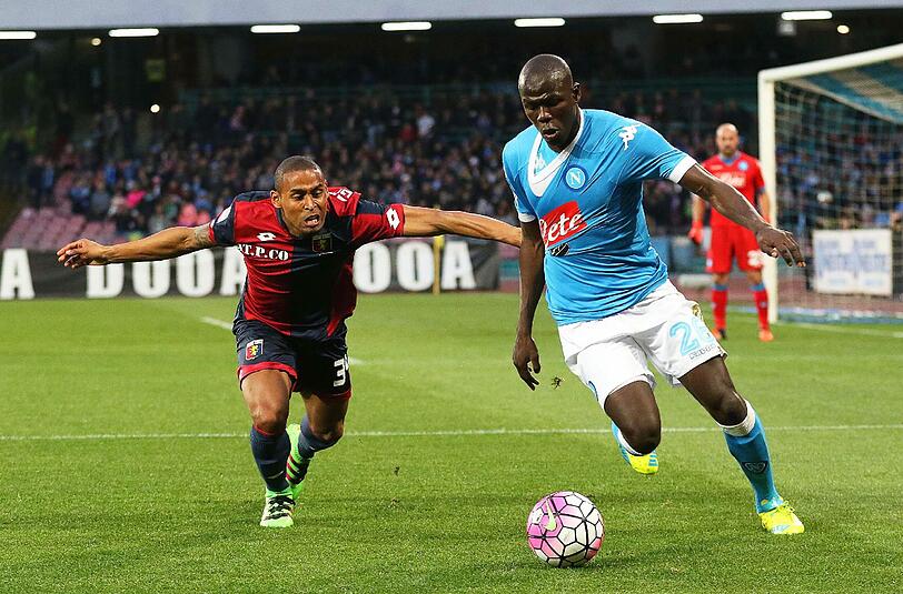 Bei Neapel spielte Kalidou Koulibaly eine starke Saison. Jetzt sollen die Bayern an einer Verpflichtung des Senegalesen interessiert sein.