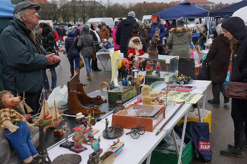 Die Bilder vom BRK Flohmarkt auf der Theresienwiese.