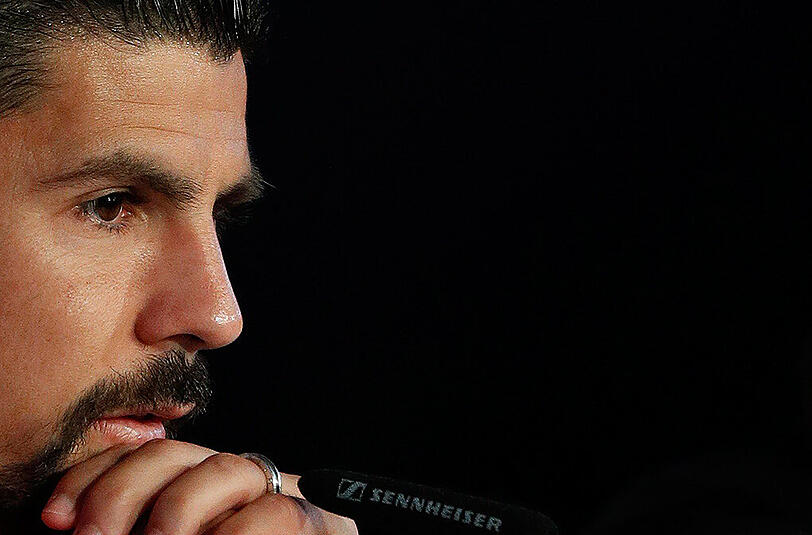 Spaniens Manuel Agudo Duran 'Nolito' ratlos bei einer Pressekonferenz
