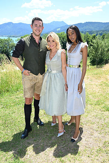Kinga Mathe mit Max Franzmann und Noutcha Lopes