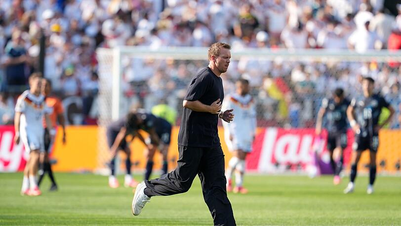 Hatte es zur Pause eilig: Bundestrainer Julian Nagelsmann.