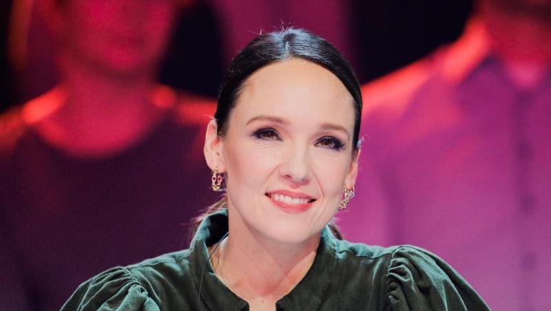 Comedian Carolin Kebekus als Rategast in der Prosieben-Show "The Masked Singer". Comedian Carolin Kebekus als Rategast in der Prosieben-Show "The Masked Singer".