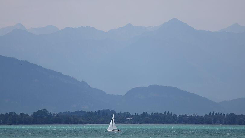 Sommerwetter mit ein paar Schauern gibt es in Bayern. (Archivbild) Sommerwetter mit ein paar Schauern gibt es in Bayern. (Archivbild)