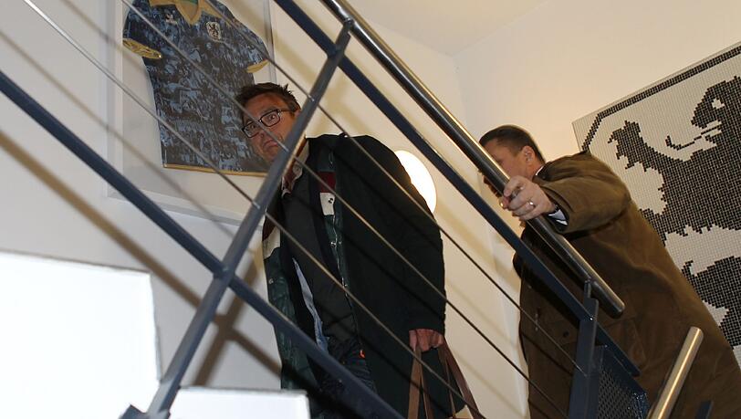Markus Rejek und Gerhard Mayrhofer am Sonntagabend bei der Vorstellung des neuen Geschäftsführers beim Verwaltungsrat. Markus Rejek und Gerhard Mayrhofer am Sonntagabend bei der Vorstellung des neuen Geschäftsführers beim Verwaltungsrat.