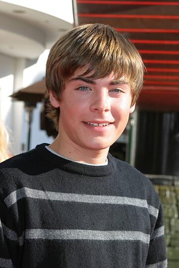 Der heutige Frauenschwarm Zac Efron hatte frühere mehrere Zahnlücken.