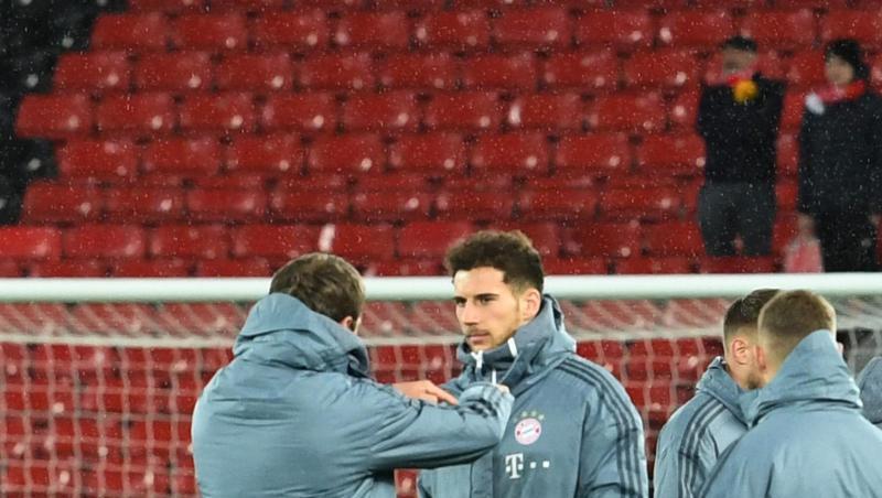Münchner Spieler mit Leon Goretzka (2.v.l.) stehen vor Spielbeginn auf dem Rasen. Foto: Sven Hoppe/Archiv Münchner Spieler mit Leon Goretzka (2.v.l.) stehen vor Spielbeginn auf dem Rasen. Foto: Sven Hoppe/Archiv