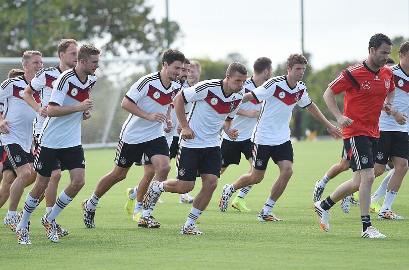 Die Nationalmannschaft bereitet sich in Santo Andre auf Gegner Portugal vor.