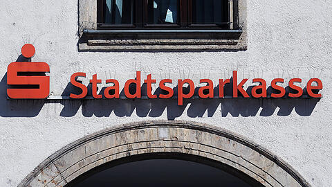 Das Logo und der Schriftzug der Stadtsparkasse München.
