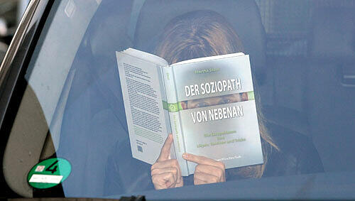 "Der Soziopath von Nebenan": Meint Kachelmanns Ex den Wettermoderator?