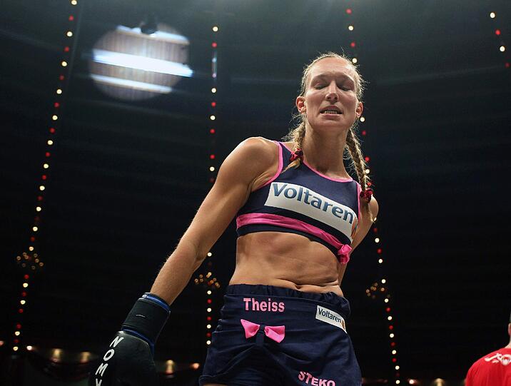 Kickbox-Weltmeisterin Christine Theiss