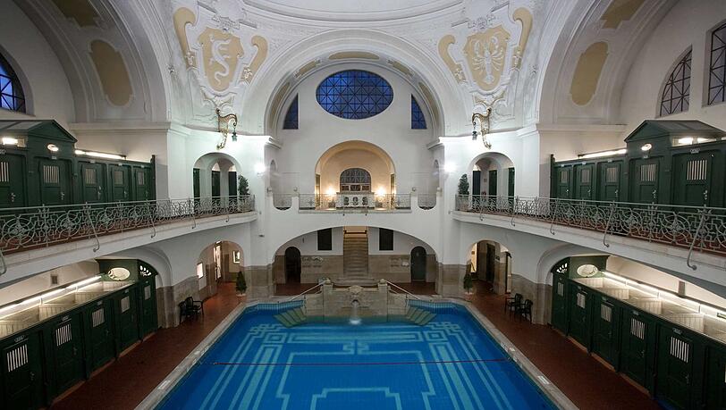 Besonders schick: Das Müller'sche Volksbad. Hier kostet der Eintritt ab sofort 5 Euro.