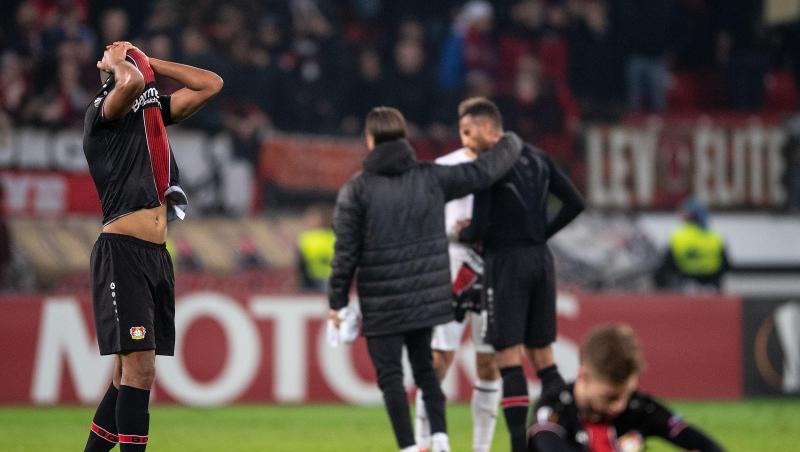 Die Spieler von Bayer Leverkusen hadern mit dem Aus in der Zwischenrunde der Europa League nach dem 1:1 gegen FK Krasnodar. Die Spieler von Bayer Leverkusen hadern mit dem Aus in der Zwischenrunde der Europa League nach dem 1:1 gegen FK Krasnodar.