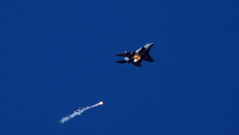 Israels Luftwaffe hat nach Angaben der Armee weitere Raketenstellungen im Iran angegriffen. (Archivbild) Israels Luftwaffe hat nach Angaben der Armee weitere Raketenstellungen im Iran angegriffen. (Archivbild)