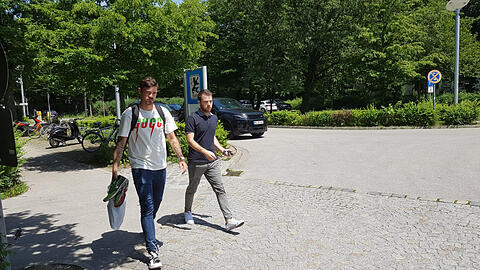 Neuzugang der Löwen: Dennis Erdmann (l.).
