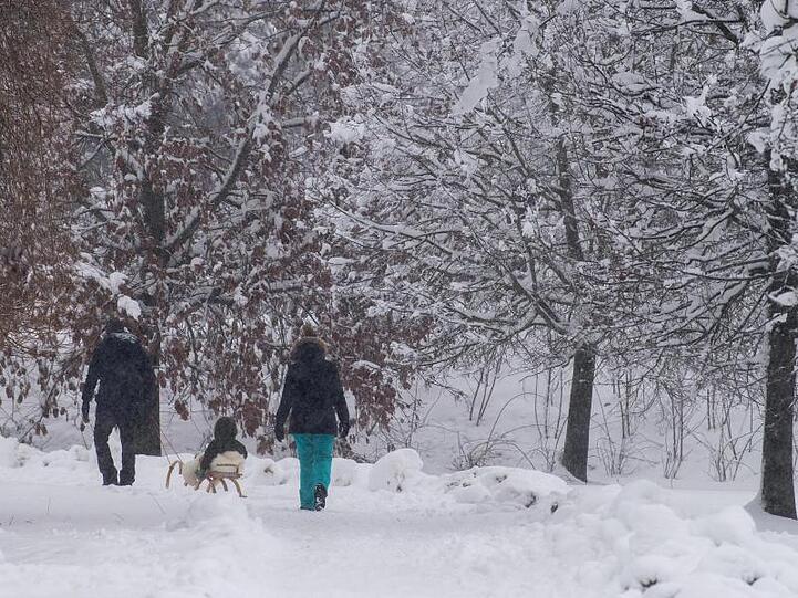 Winterspaziergang in Poing. Foto: Lino Mirgeler