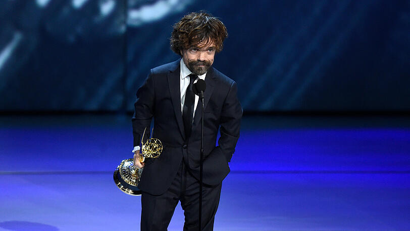 Der 52-jährige Film- und Theaterschauspieler Peter Dinklage aus New Jersey hat in London die Royal Academy of Dramatic Art besucht und wurde 2003 durch seine Hauptrolle in "Station Agent" bekannt. Von 2011 bis 2019 wirkte er in der US-Serie "Game of Thrones" mit. Der 52-jährige Film- und Theaterschauspieler Peter Dinklage aus New Jersey hat in London die Royal Academy of Dramatic Art besucht und wurde 2003 durch seine Hauptrolle in "Station Agent" bekannt. Von 2011 bis 2019 wirkte er in der US-Serie "Game of Thrones" mit.