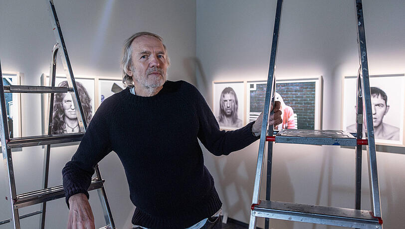 Anton Corbijn (71) Anfang des Jahres bei einer seiner Ausstellungen in Estland.