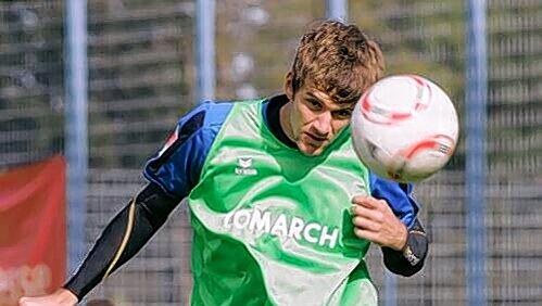 Löwe Stefan Bell, ist er am Samstag wieder dabei? Löwe Stefan Bell, ist er am Samstag wieder dabei?