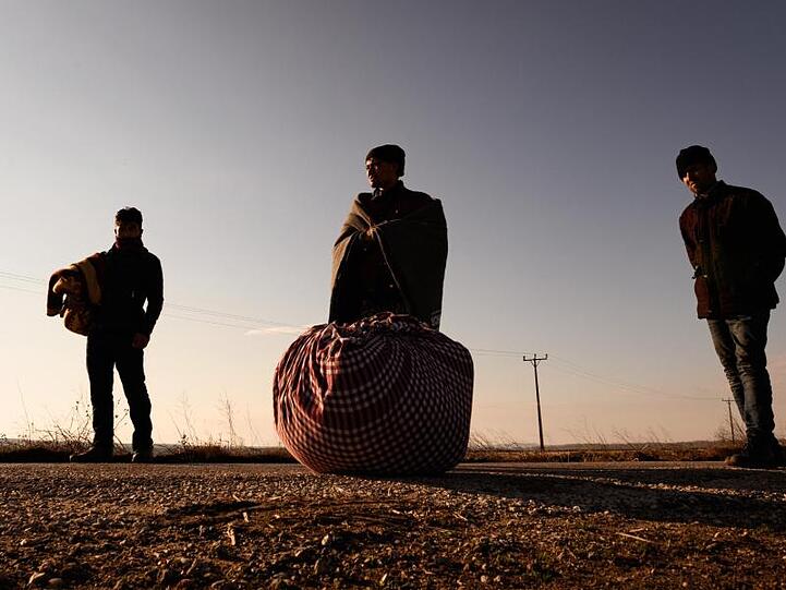 Migranten Anfang März an der türkisch-griechischen Grenze.