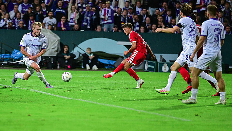 Tom Bischof erzielte für die Bayern gegen Osnabrück den Treffer zum zwischenzeitlichen 2:1. Tom Bischof erzielte für die Bayern gegen Osnabrück den Treffer zum zwischenzeitlichen 2:1.