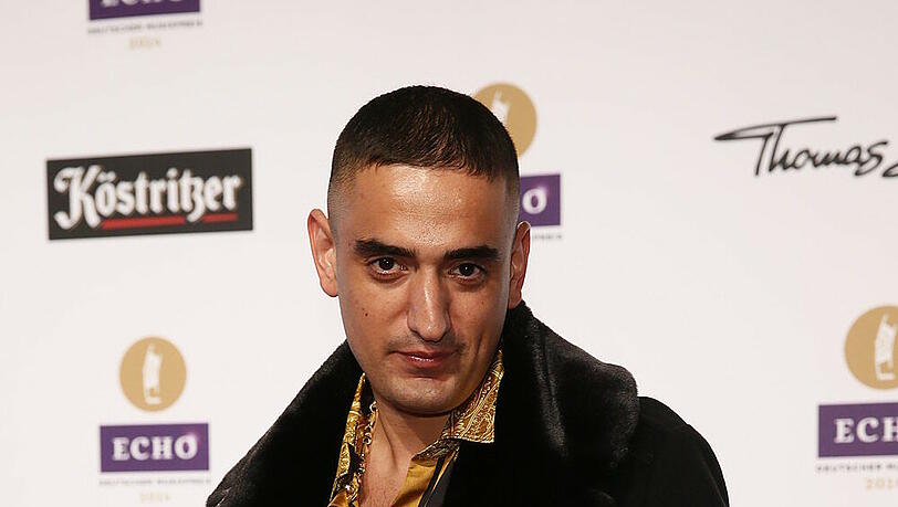 Rapper Haftbefehl war erst 14, als er auf die schiefe Bahn geriet Rapper Haftbefehl war erst 14, als er auf die schiefe Bahn geriet