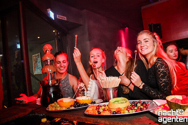 Der "New Satday" - House vs. Black 2.0 findet jeden Samstag im Jack Rabbit statt.