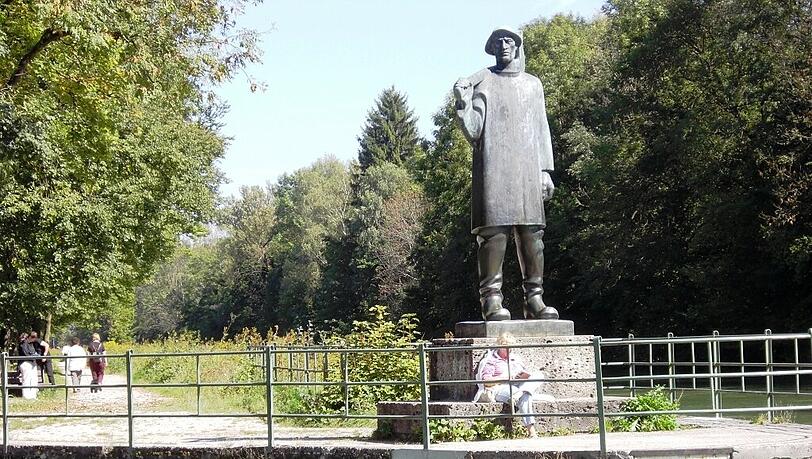 Das Thalkirchner Flößer-Denkmal. Das Thalkirchner Flößer-Denkmal.