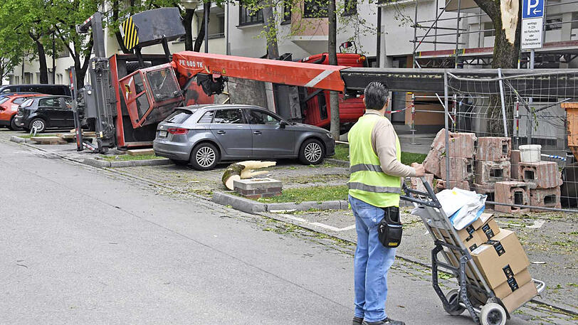 Bilder vom Unfallort in der Thalkirchner Straße.