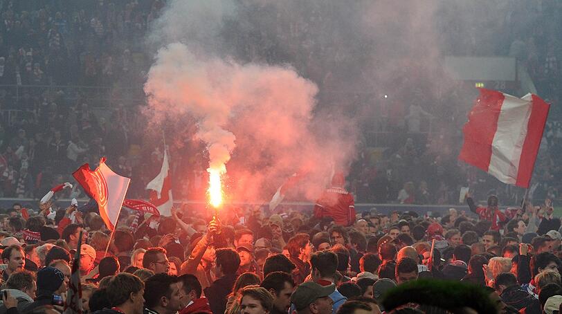 Der Fan-Wahnsinn: Ausschreitungen in der Bundesliga
