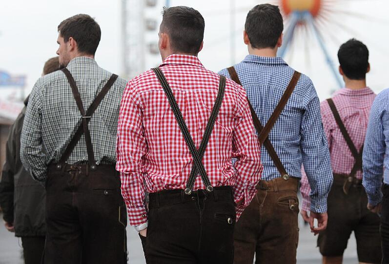Der 1. Mai wird traditionell in Tracht begrüßt.
